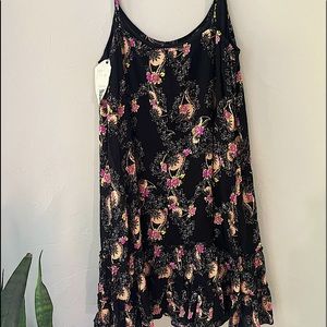 🖤ENTRO BOUTIQUE BLACK FLORAL DRESS S